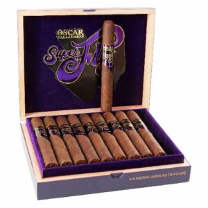 OSCAR VALLADARES SUPERFLY SUPER CORONA 5� X 45 BOX OF 20